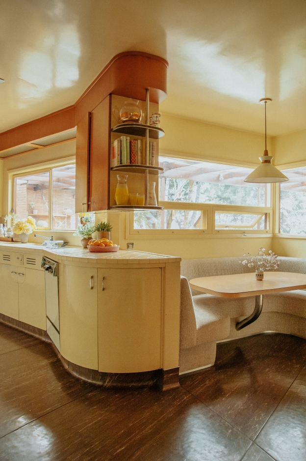 VINTAGE KITCHEN TOUR // SPONSORED BY CAFE APPLIANCES - The Kitchy Kitchen